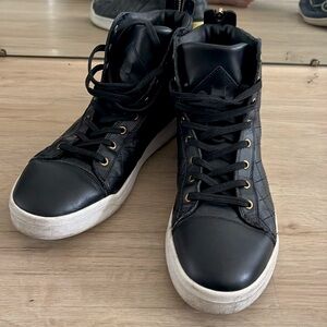 DIESEL Tempus Diamond High-top Sneakers
Black x Gold
Size 10 EU 43